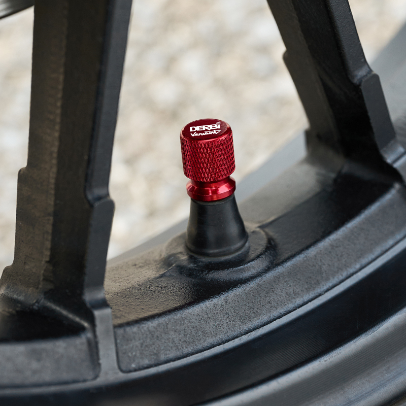 2 個 DERBI DERBI VARIANT SPORT  - Motorcycle Valve Cover のレビューと価格